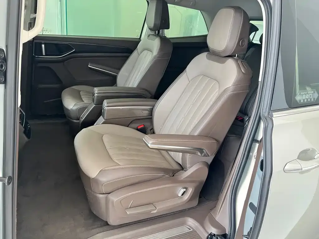 Volkswagen Viloran 2023 из CN, фото 9