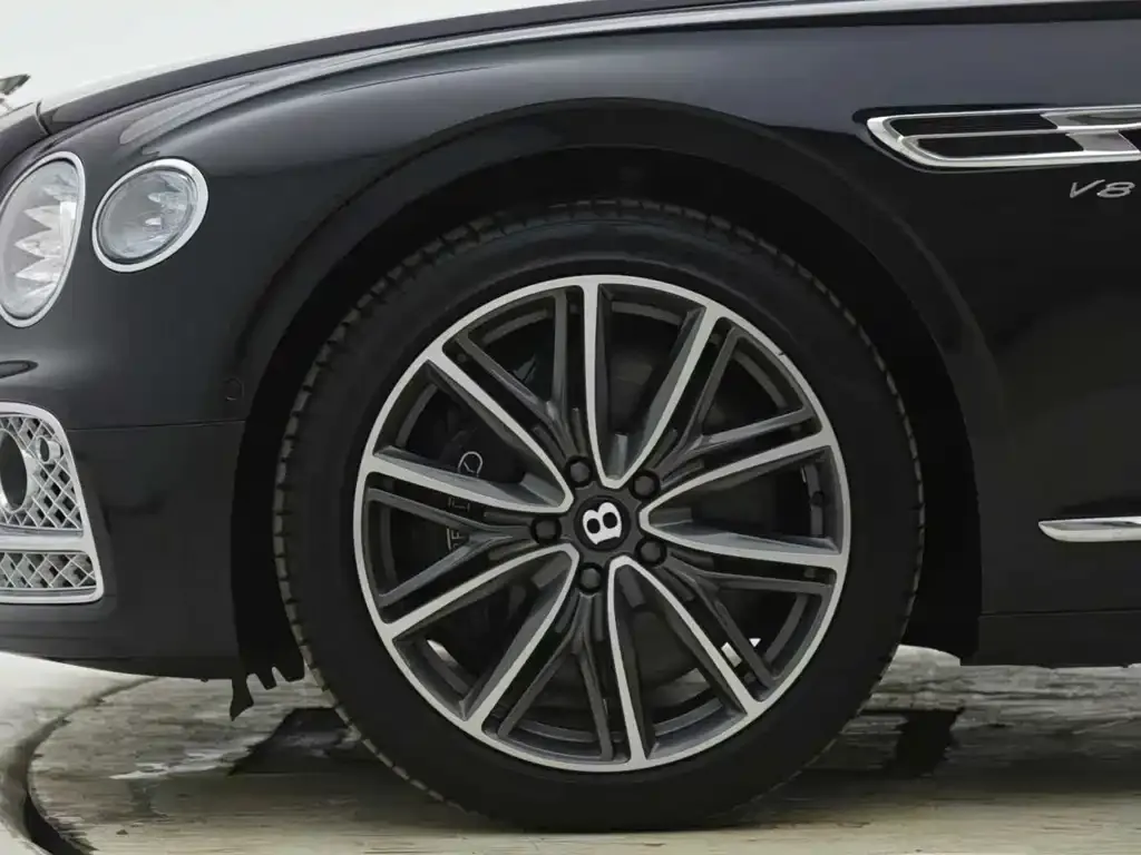 Bentley Flying Spur — фото 5