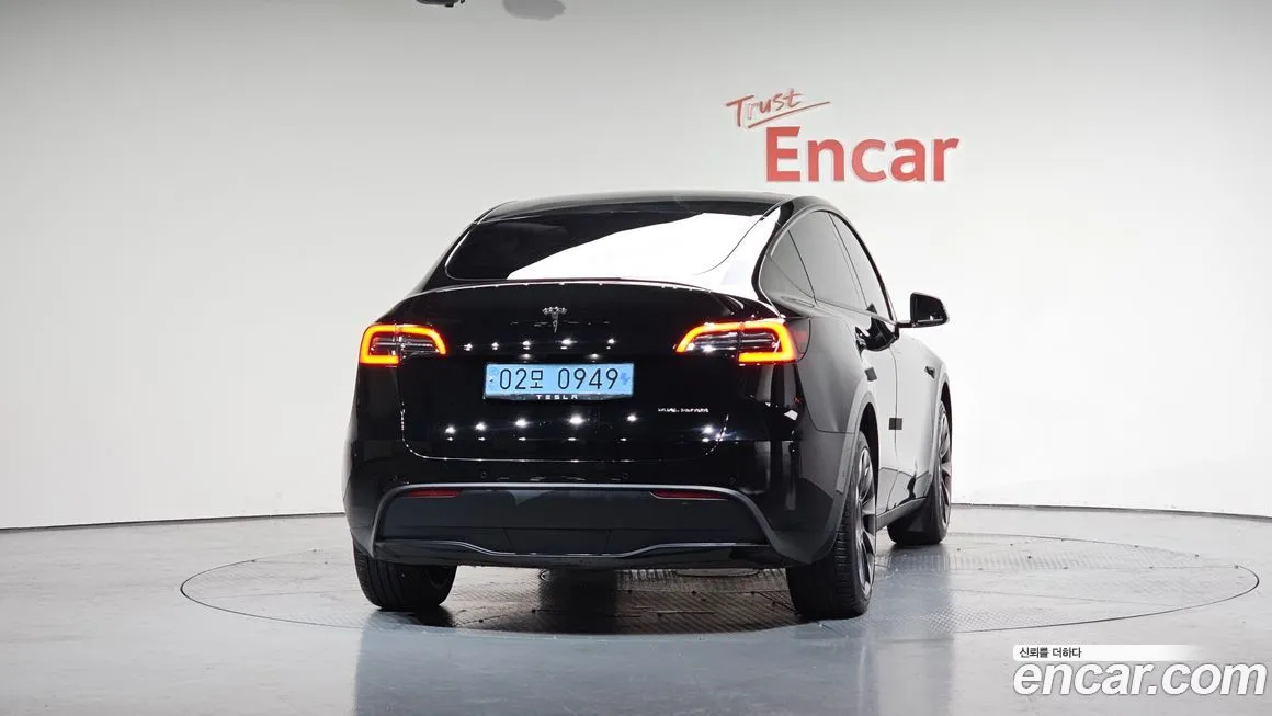 Tesla Model Y — фото 4