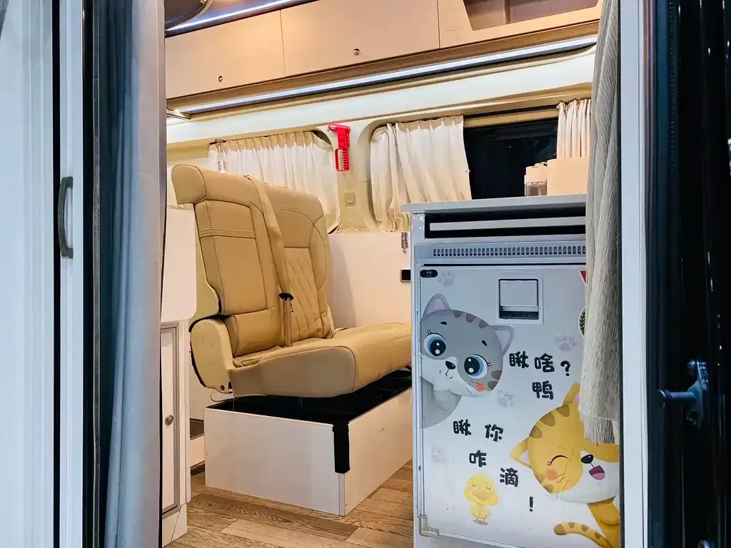 Ford Transit 2021 из CN, фото 10
