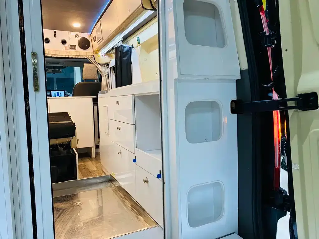 Ford Transit 2021 из CN, фото 9