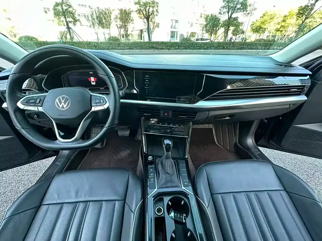 Volkswagen Passat 2022 из CN, фото 5