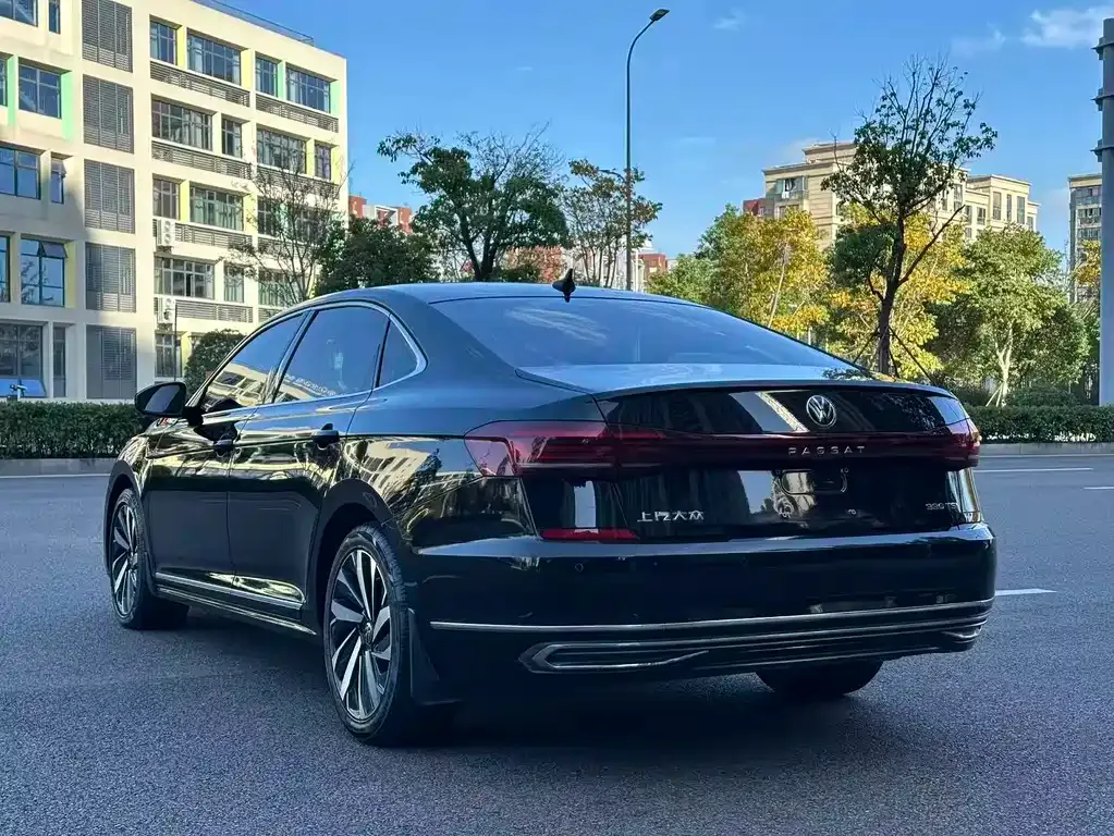 Volkswagen Passat 2022 из CN, фото 7