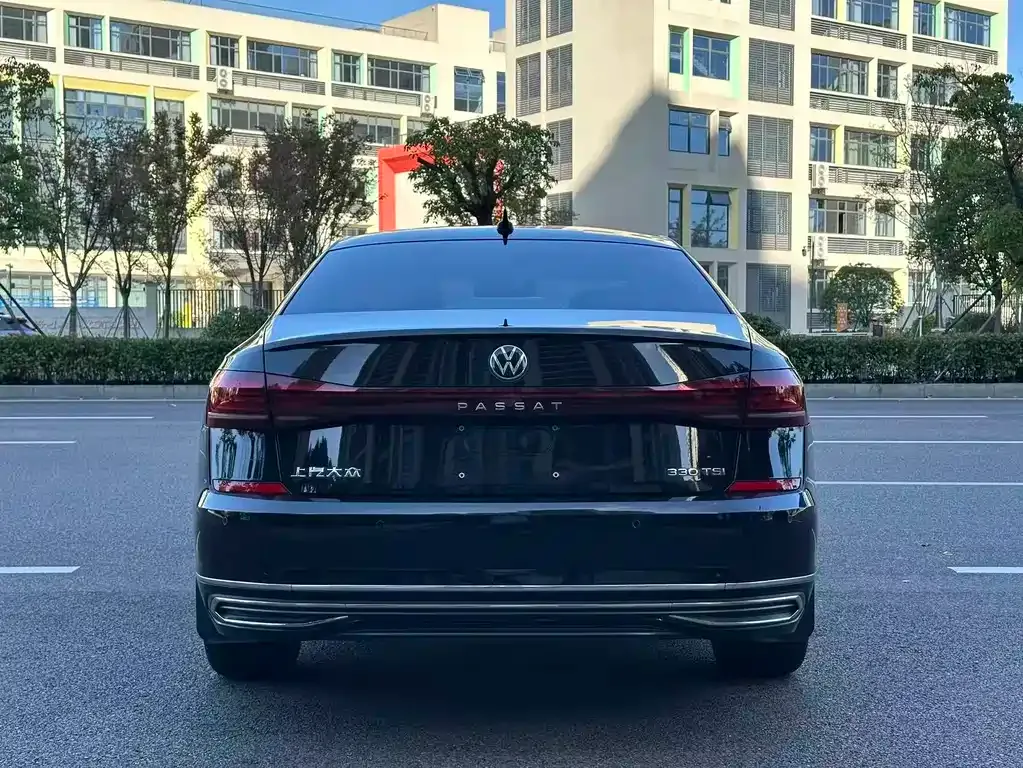 Volkswagen Passat 2022 из CN, фото 8