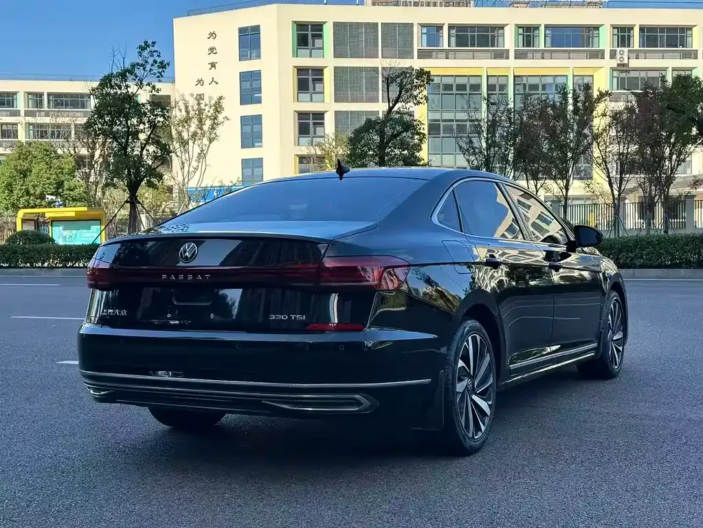 Volkswagen Passat 2022 из CN, фото 9