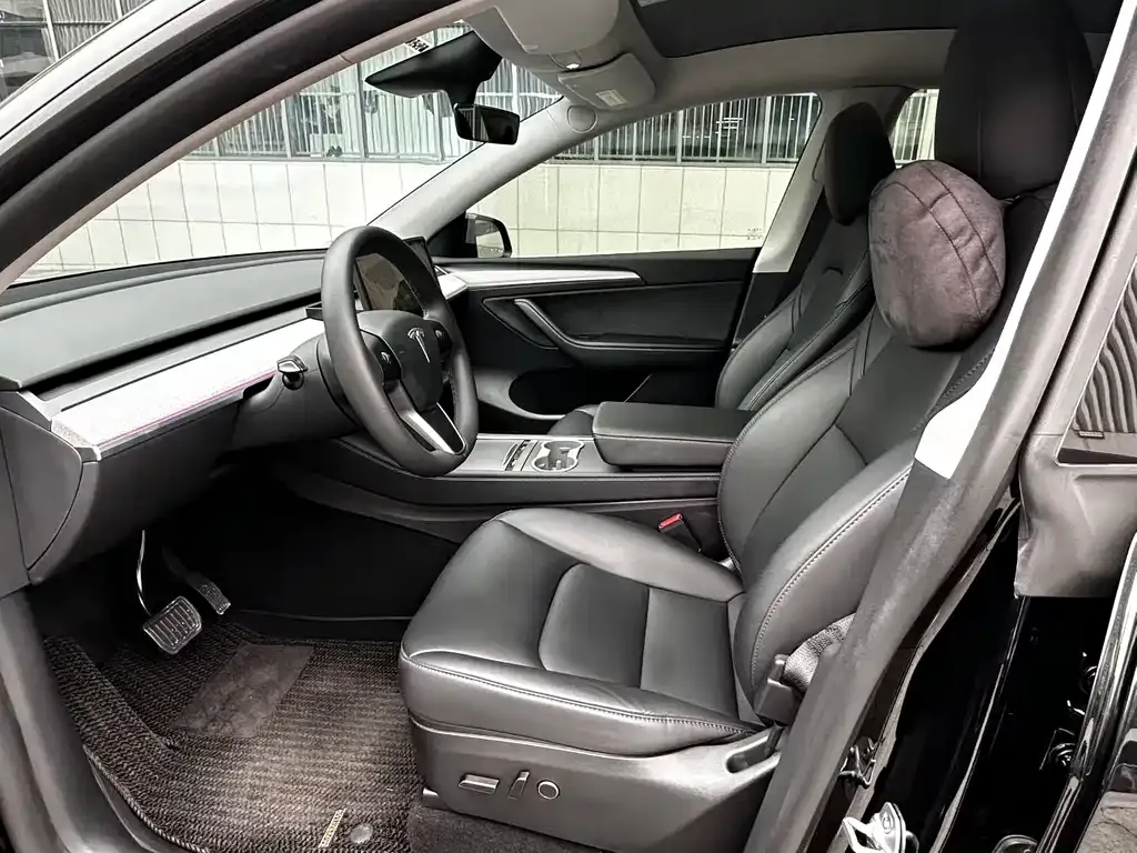 Tesla Model Y 2024 из CN, фото 4