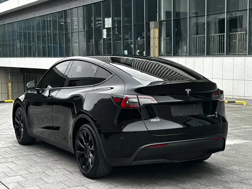 Tesla Model Y 2024 из CN, фото 7