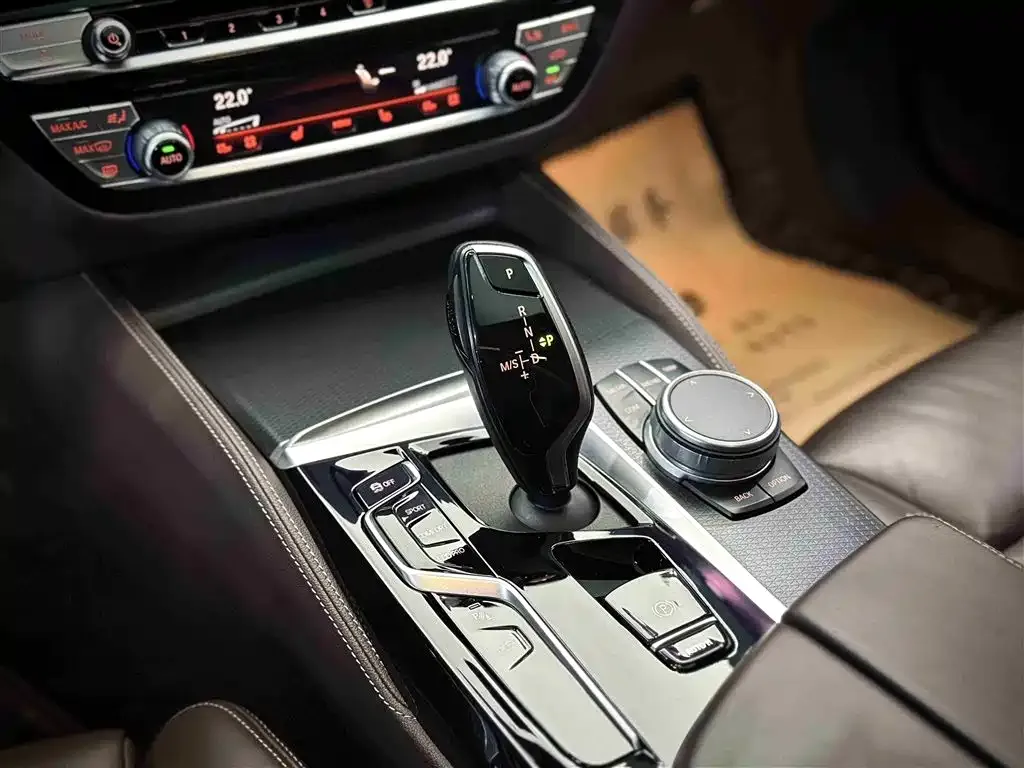 BMW 5 Series (Import) — фото 10