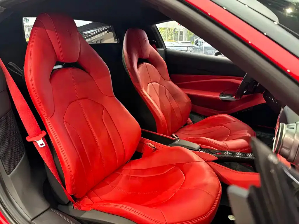Ferrari F8 — фото 7