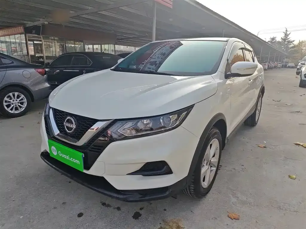 Nissan Qashqai — фото 1