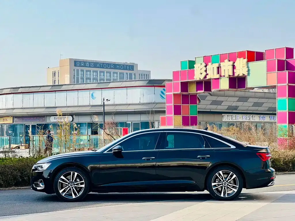 Audi A6L 2023 из CN, фото 3