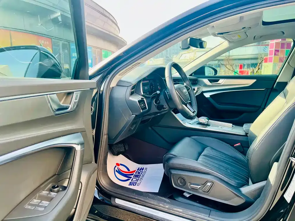 Audi A6L 2023 из CN, фото 7