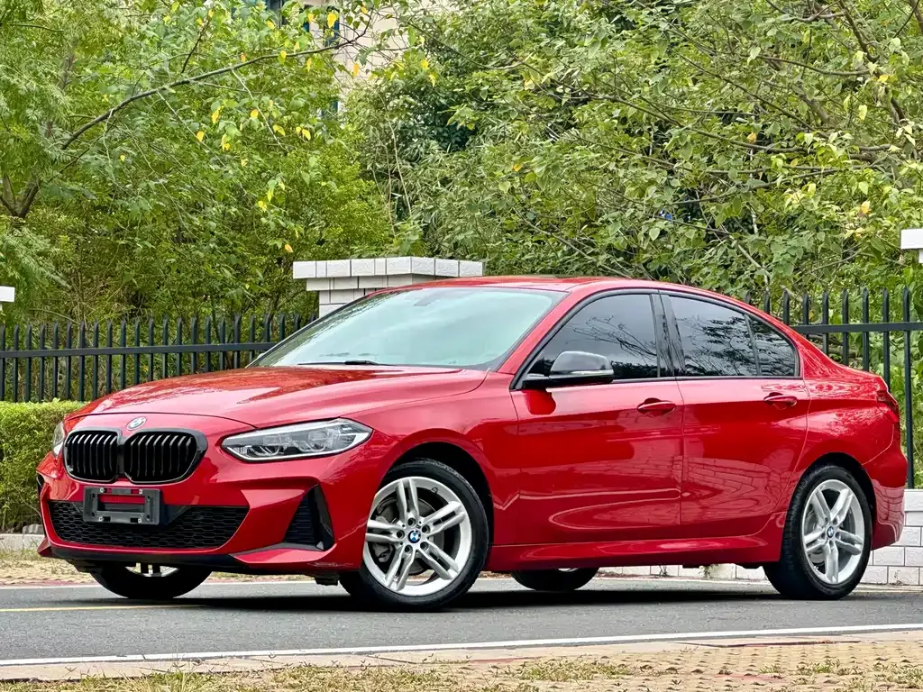 BMW 1 Series 2021 из CN, фото 3