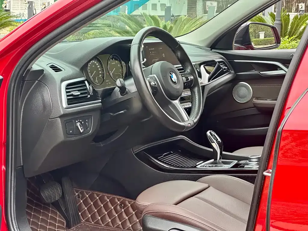 BMW 1 Series 2021 из CN, фото 4