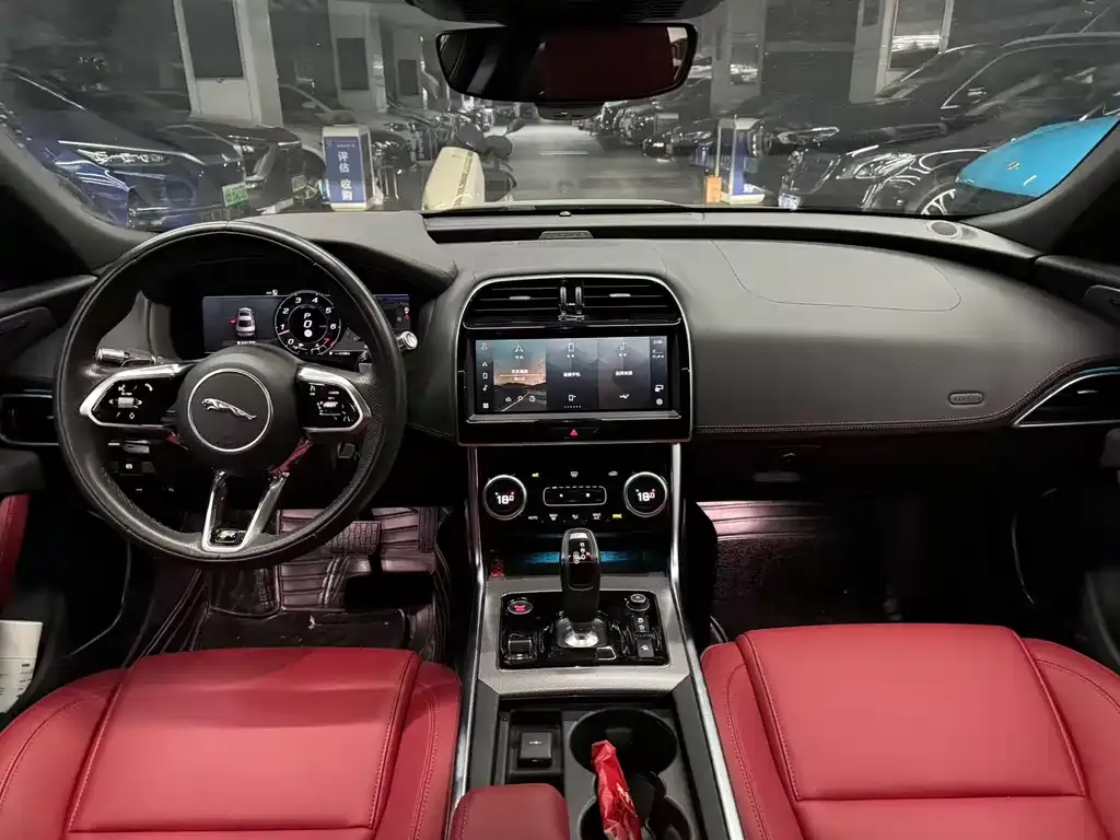 Jaguar XEL 2023 из CN, фото 8
