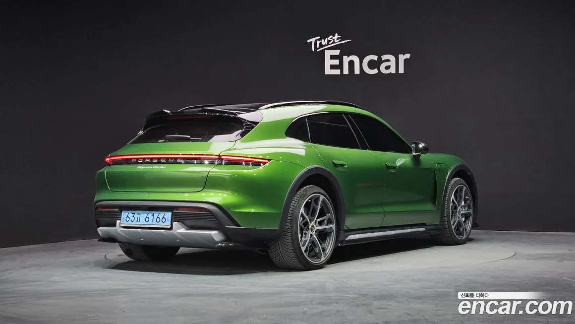 Porsche Taycan 2022 из KR, фото 2