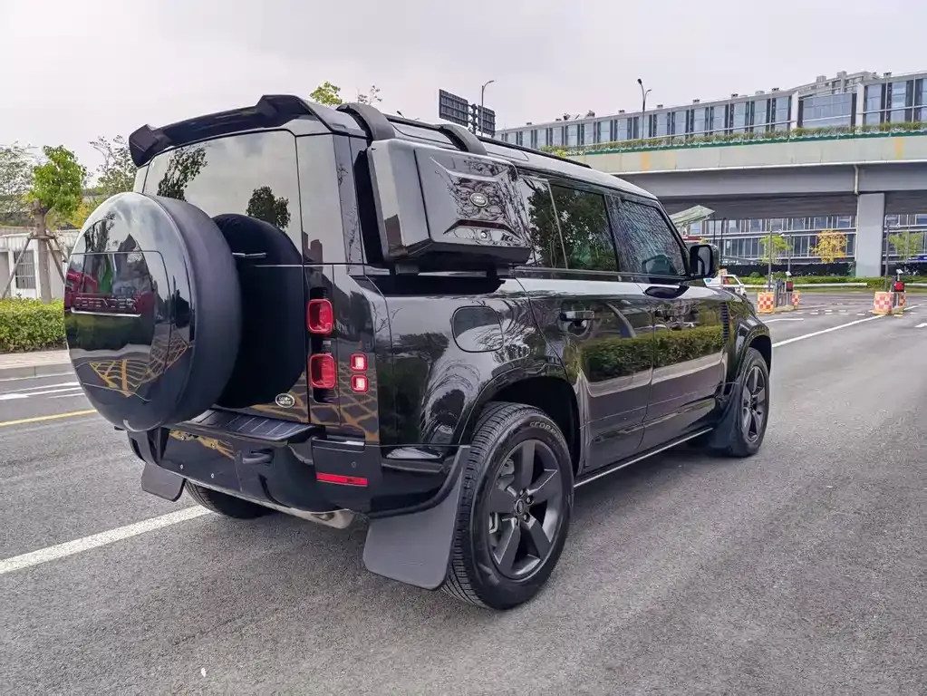 Land Rover Defender — фото 4