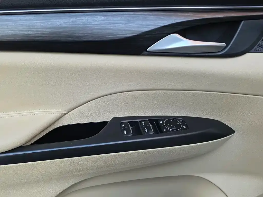 Buick GL8 2022 из CN, фото 6
