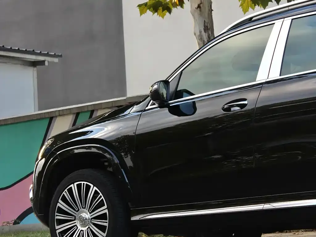 Mercedes-Benz GLS — фото 6