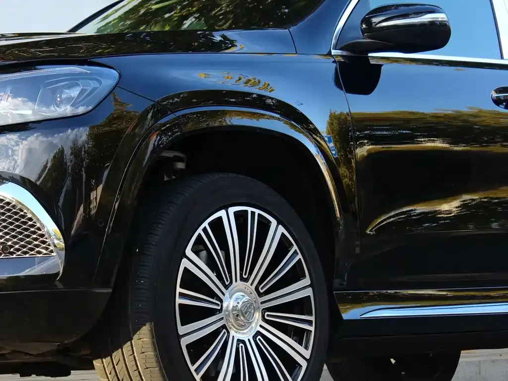 Mercedes-Benz GLS — фото 7