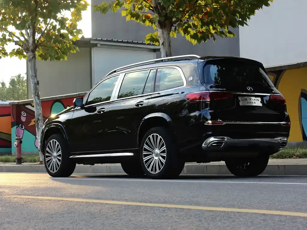 Mercedes-Benz GLS — фото 9