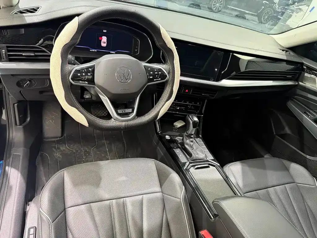 Volkswagen Passat — фото 7