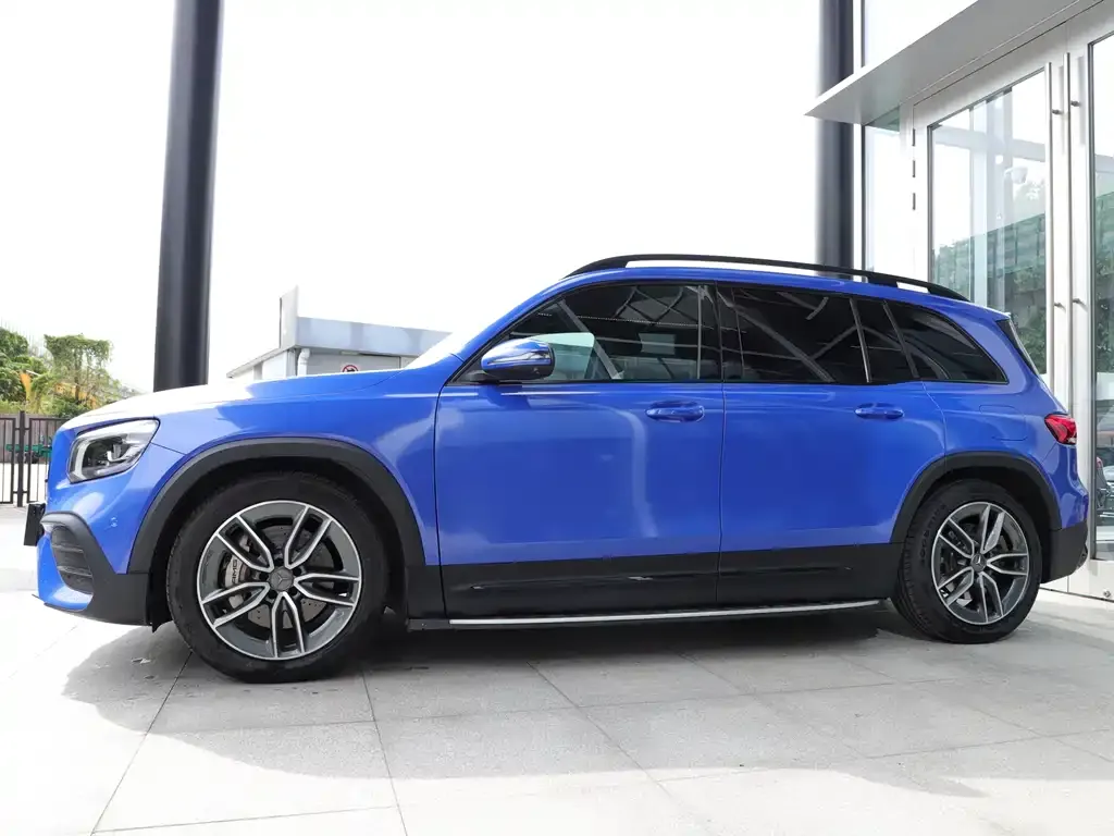 Mercedes-Benz GLB AMG — фото 3