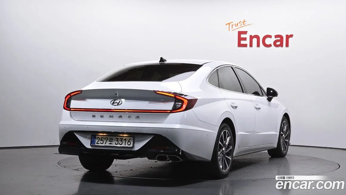 Hyundai Sonata 2022 из KR, фото 2