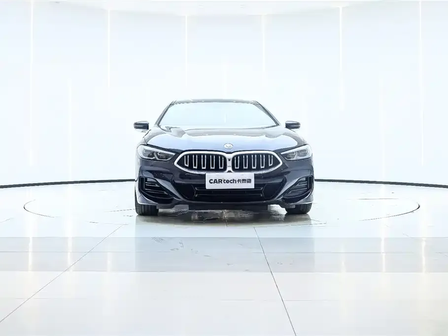 BMW 8 Series — фото 3
