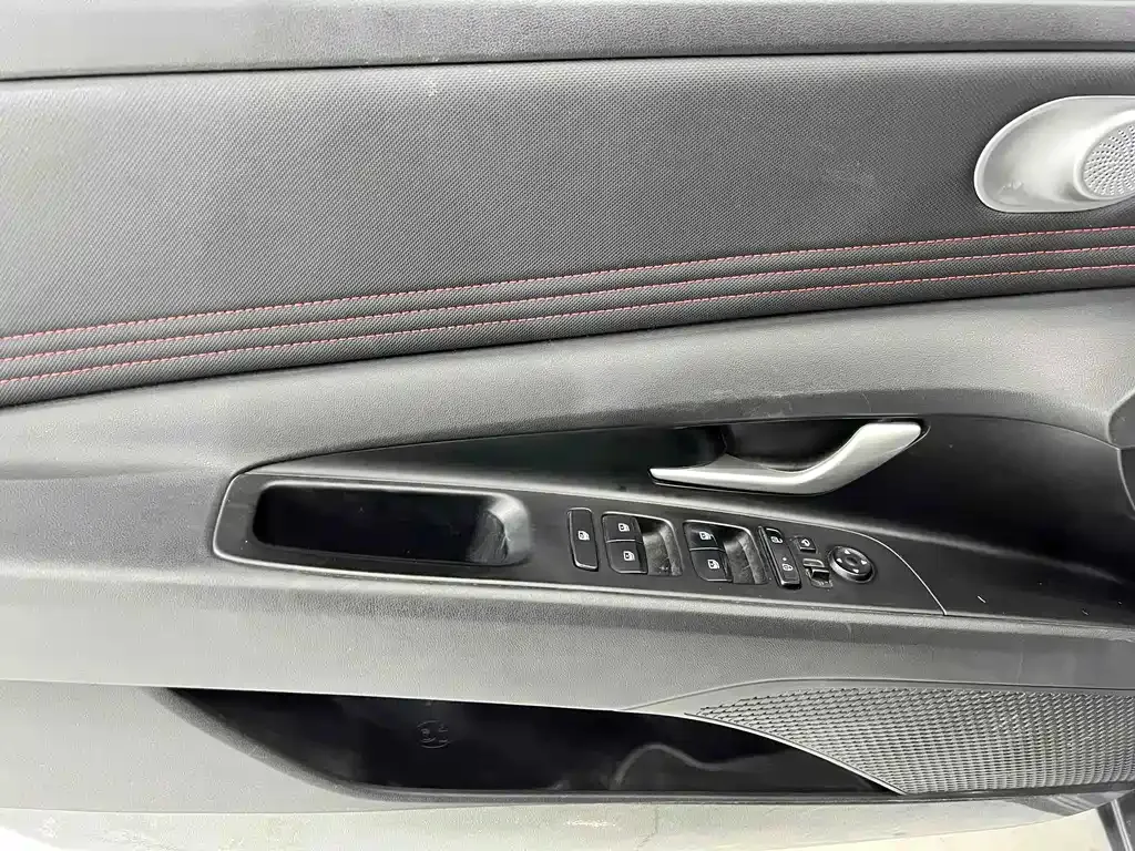 Hyundai Elantra 2022 из CN, фото 7