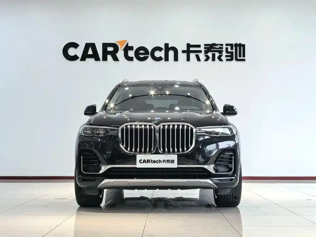BMW X7 — фото 2