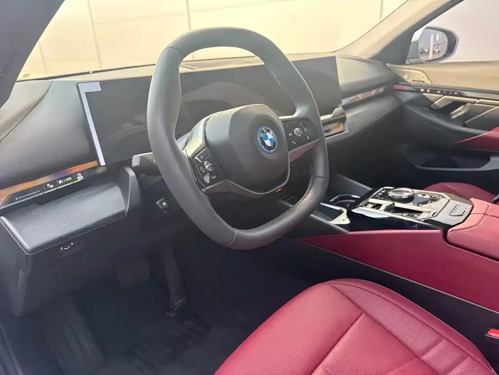 BMW i5 2025 из CN, фото 6