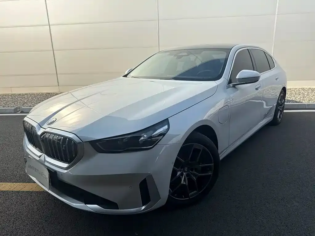 BMW i5 2025 из CN, фото 7