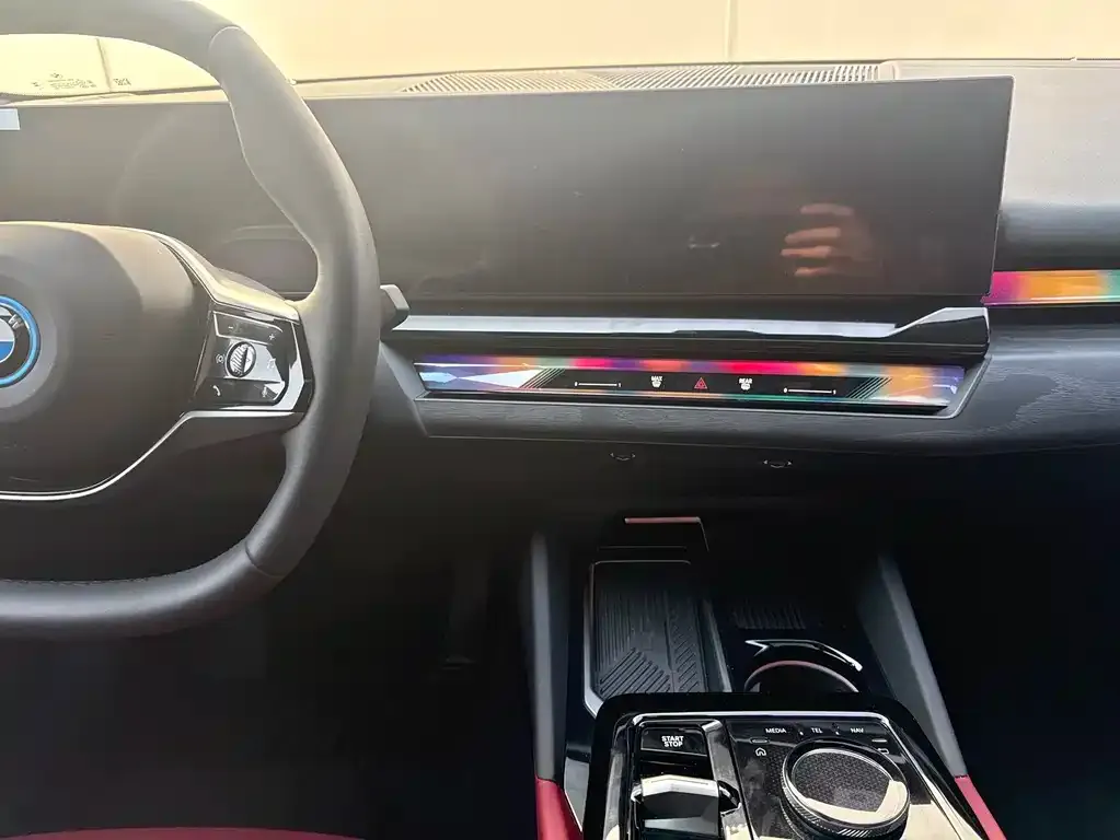 BMW i5 2025 из CN, фото 8