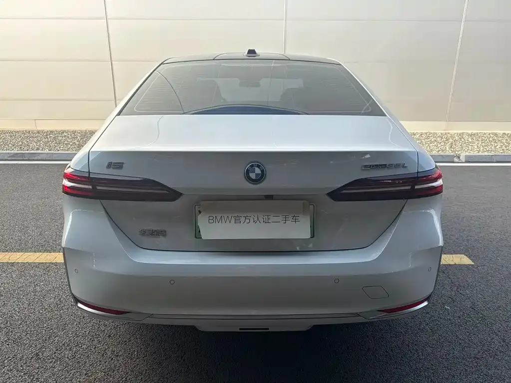 BMW i5 2025 из CN, фото 9