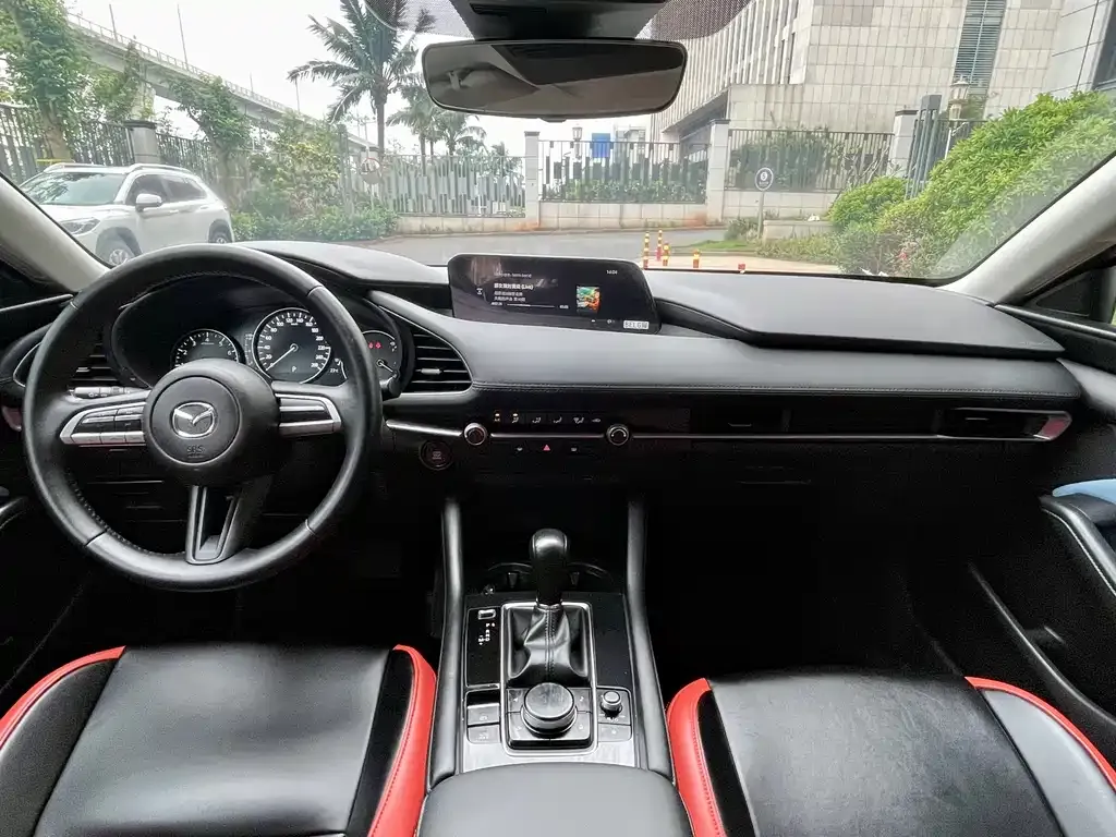 Mazda 3 Axela 2021 из CN, фото 6