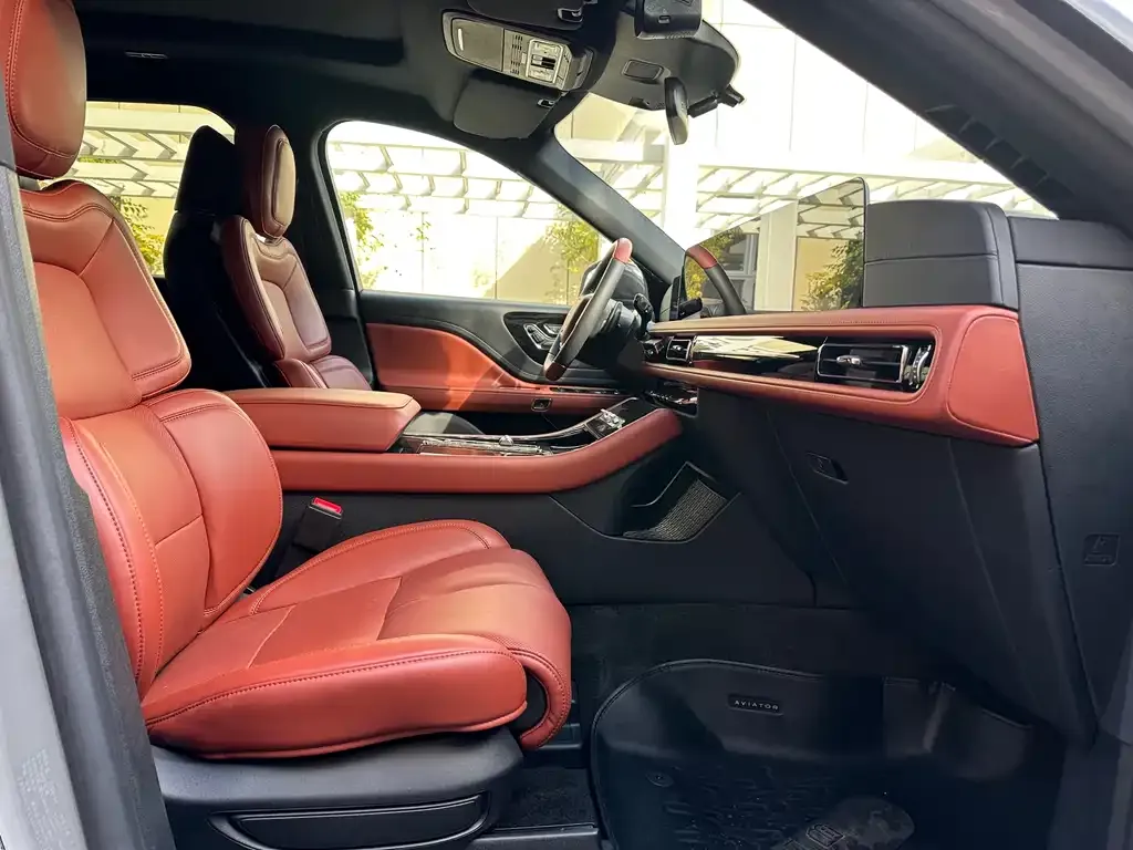 Lincoln Aviator 2024 из CN, фото 10