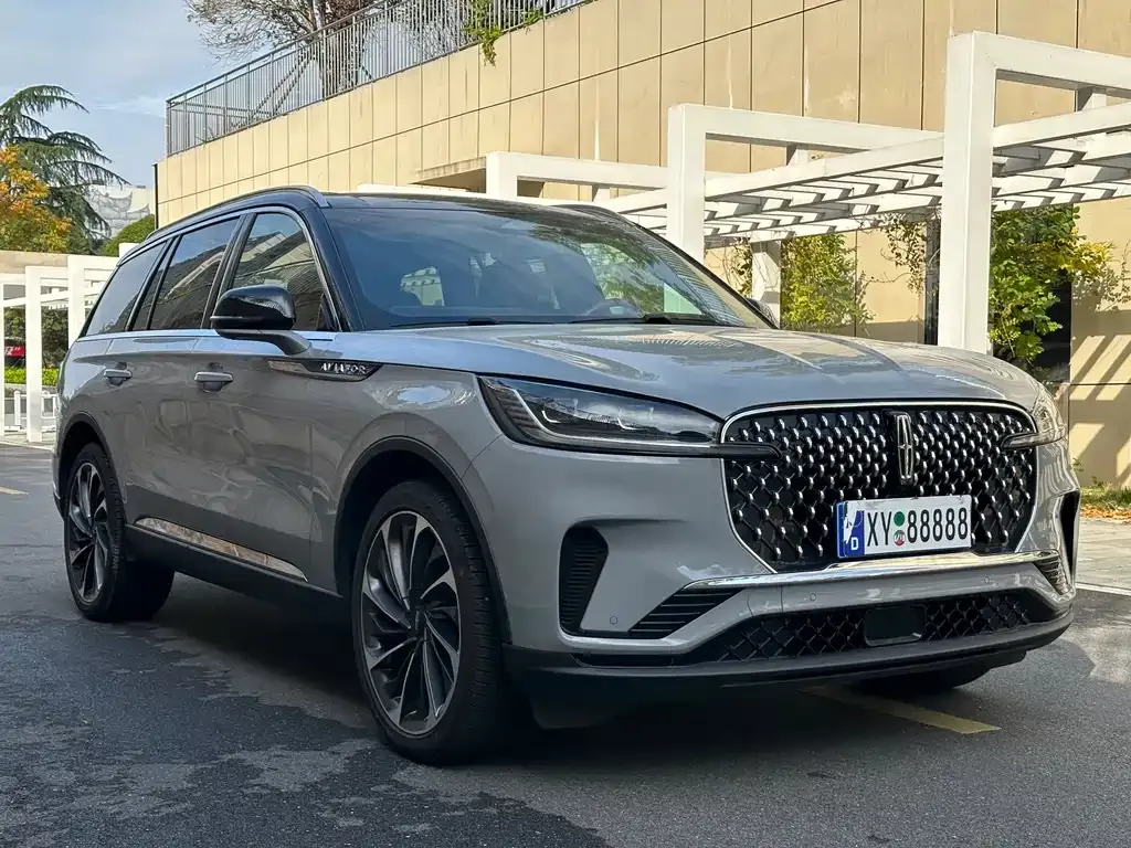 Lincoln Aviator 2024 из CN, фото 3