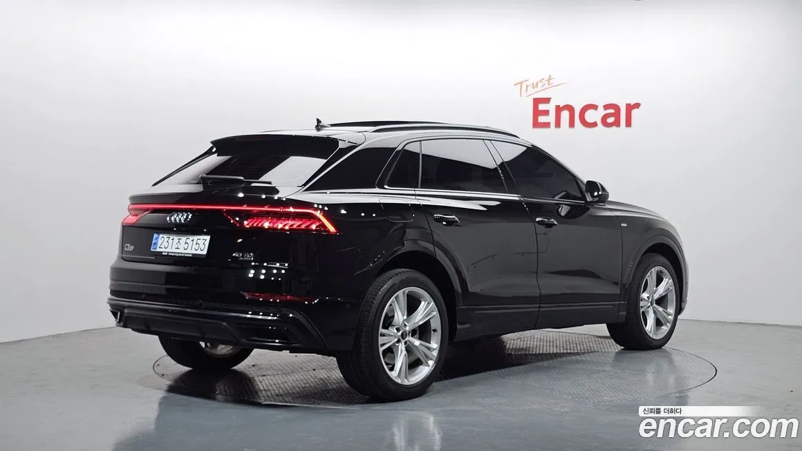 Audi Q8 2023 из KR, фото 2