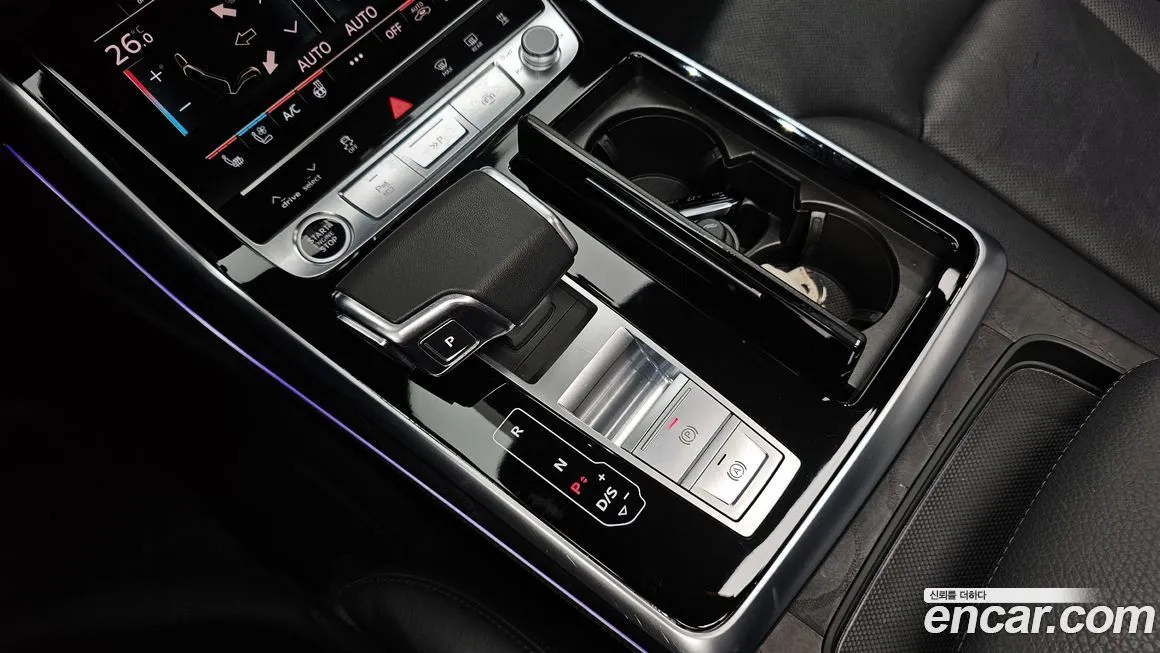Audi Q8 2023 из KR, фото 9