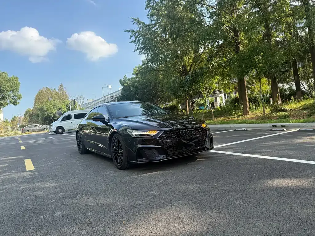 Audi A7 2021 из CN, фото 3