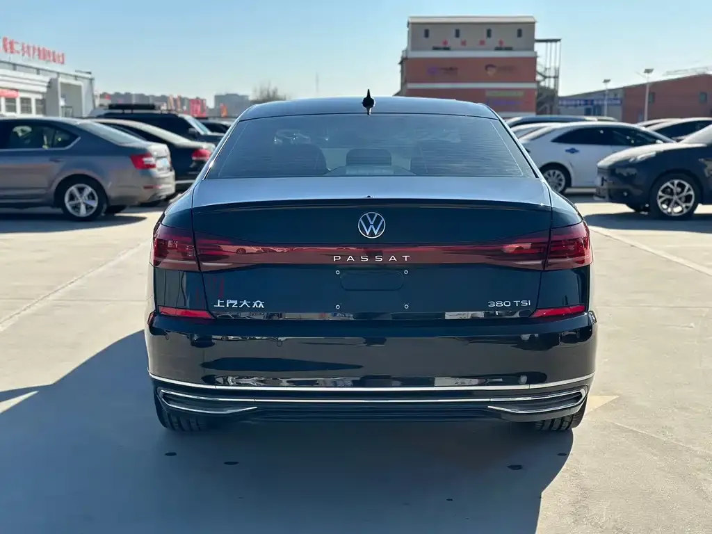 Volkswagen Passat 2024 из CN, фото 4