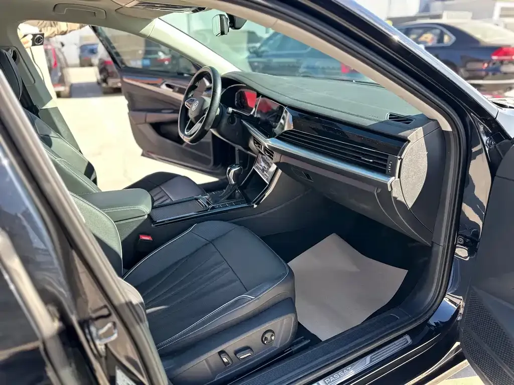 Volkswagen Passat 2024 из CN, фото 7