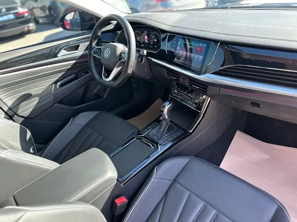 Volkswagen Passat 2024 из CN, фото 8