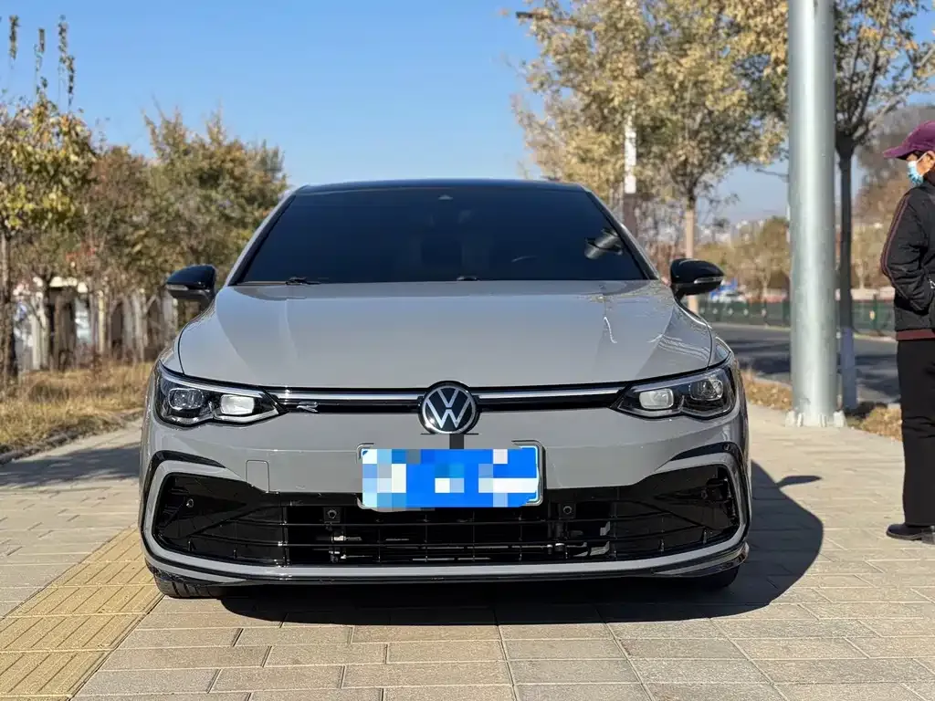 Volkswagen Golf 2022 из CN, фото 2
