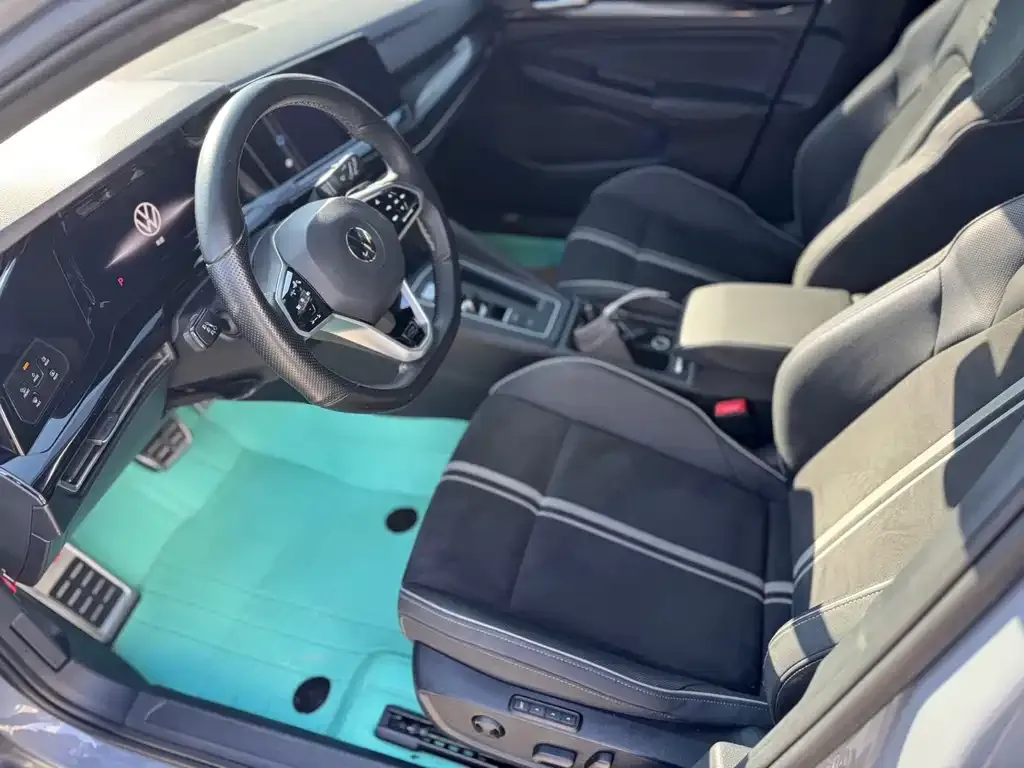 Volkswagen Golf 2022 из CN, фото 6