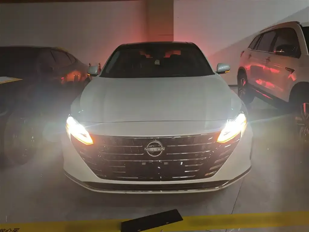 Nissan Teana 2023 из CN, фото 3