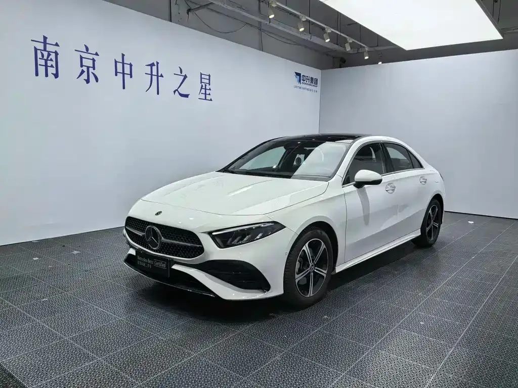 Mercedes-Benz A-Class — фото 1
