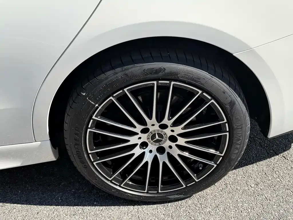 Mercedes-Benz C-Class 2024 из CN, фото 10