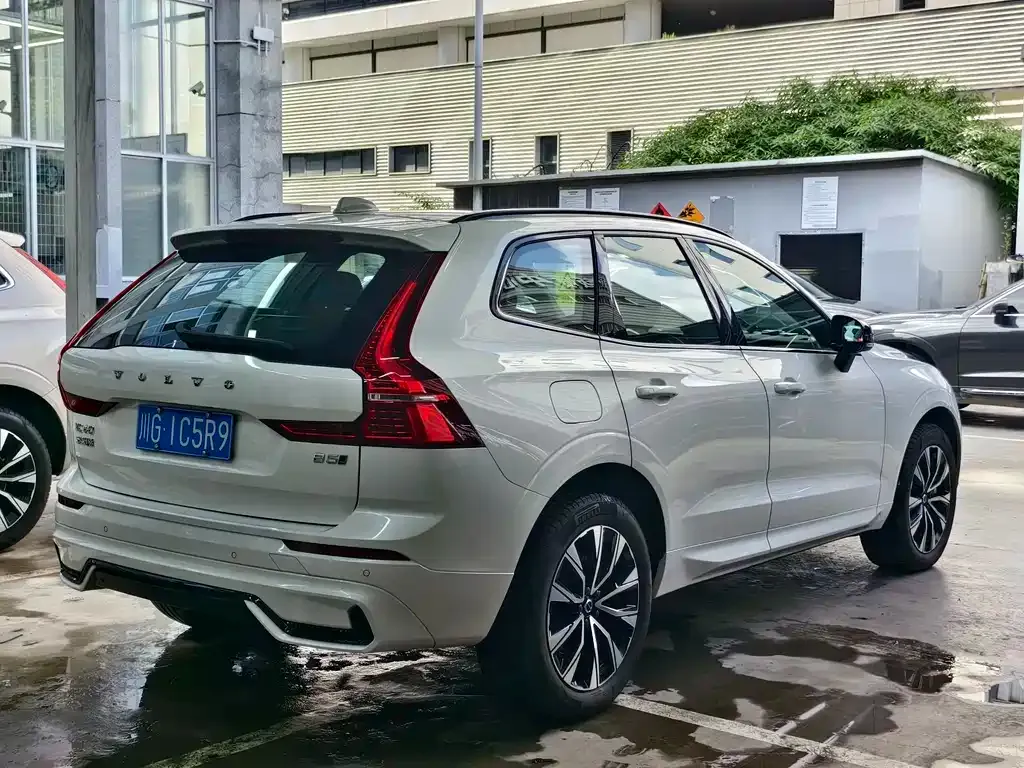 Volvo XC60 2024 из CN, фото 4